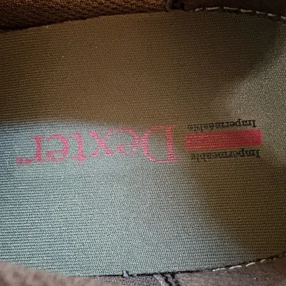 Dexter Tan and Red Shoe Box - Picture 6 of 9